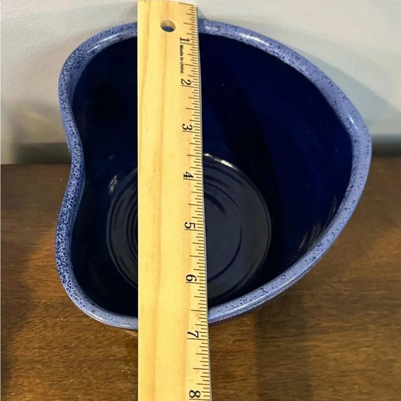 Cobalt Blue White & Blue Drip Top, Heart Shaped Studio Pottery Bowl, Signed NICE - Picture 10 of 10